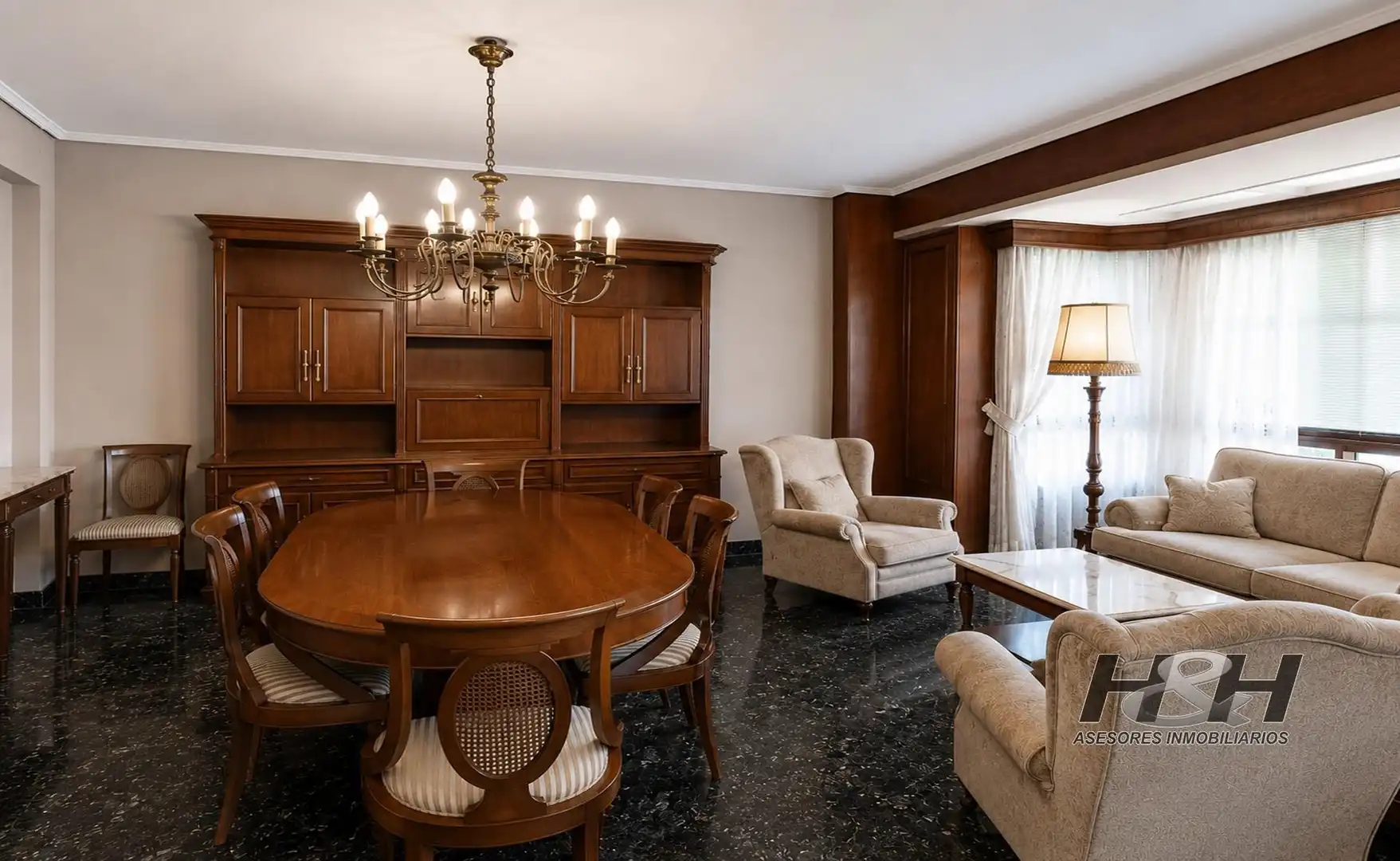 Comedor de Piso en venta en Valencia con Aire acondicionado, Calefacción y Balcón