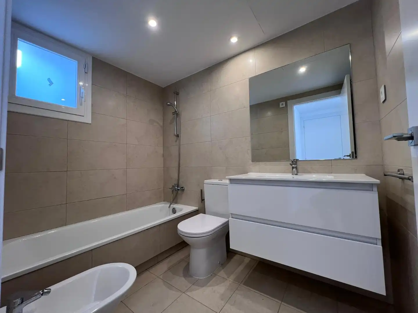 Baño de Piso en venta en Igualada con Calefacción, Parquet y Terraza