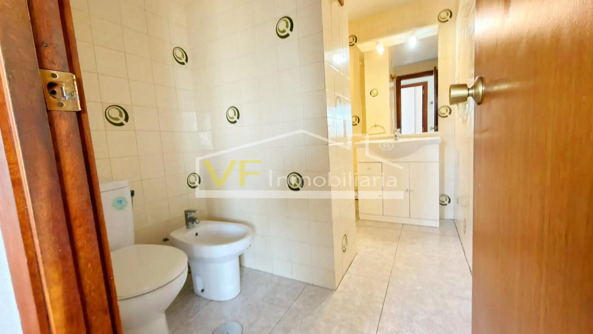 Bathroom of Flat for sale in Málaga  with Balcony and Community pool