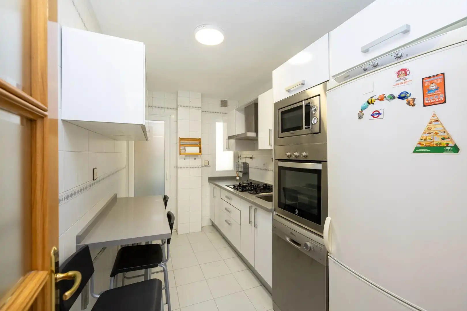 Cocina de Piso en venta en Granada con Calefacción