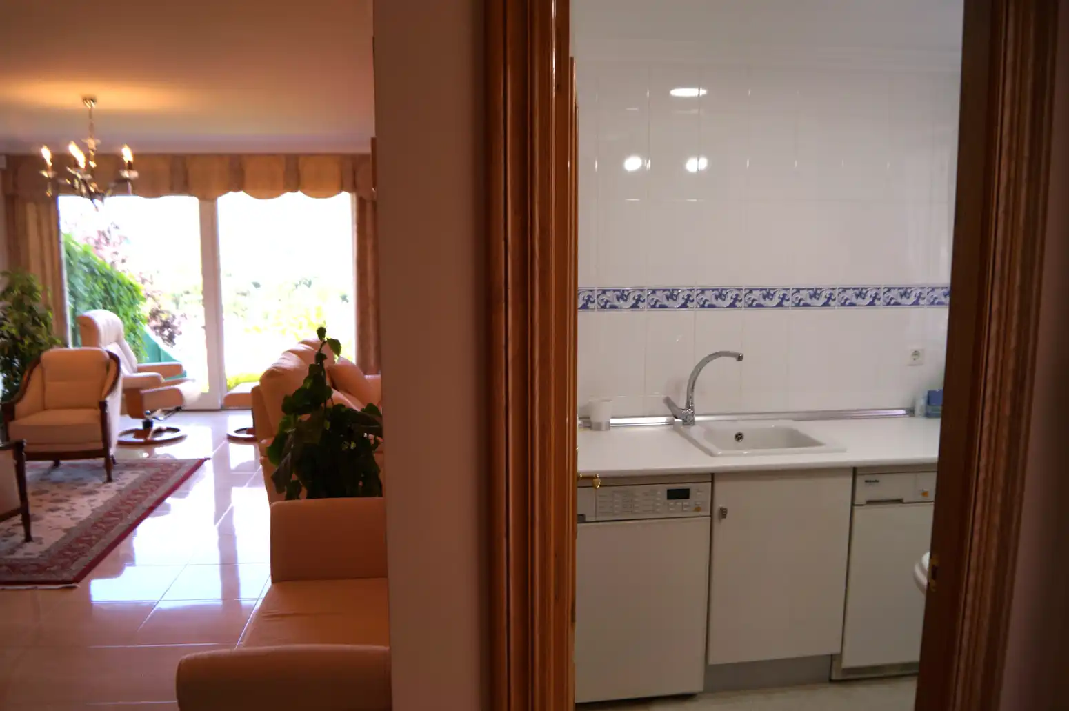 Cuina de Casa o xalet en venda en Medio Cudeyo amb Calefacció, Jardí privat i Terrassa