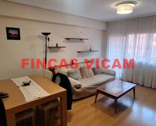 Bedroom of Flat to rent in  Huesca Capital  with Heating, Parquet flooring and Furnished