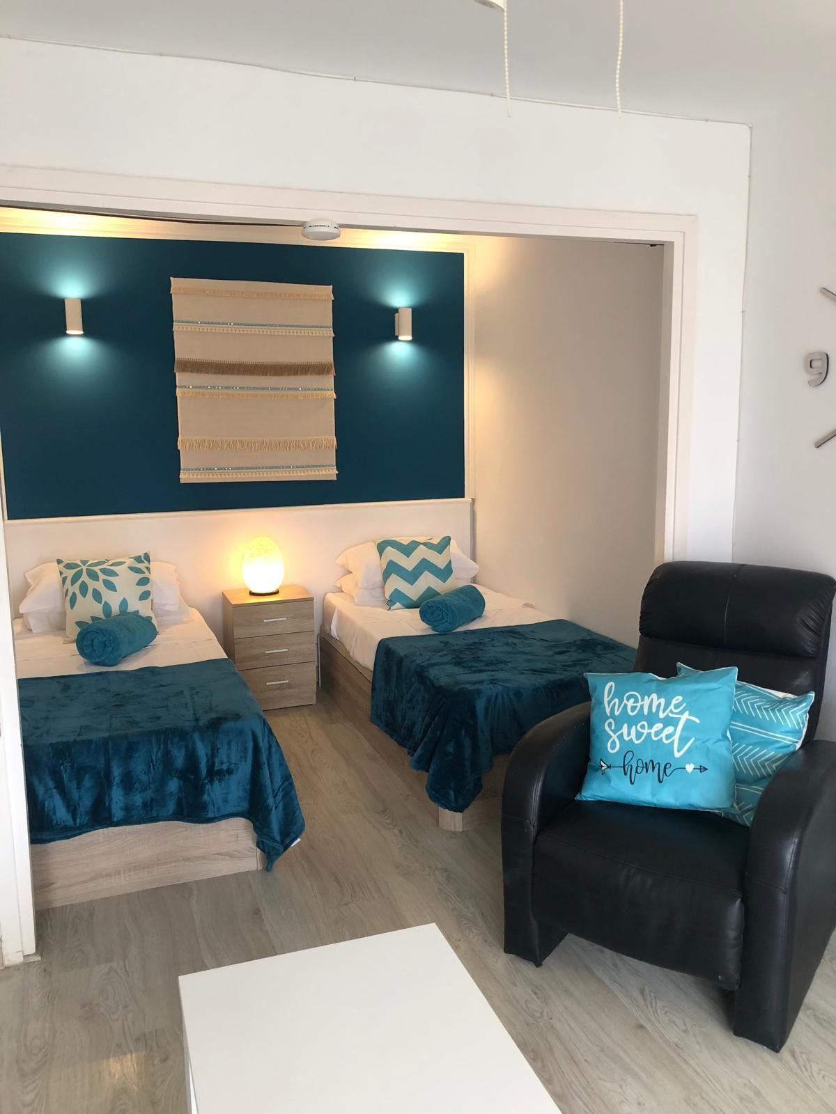 Schlafzimmer von Wohnungen zum Verkauf in Benidorm mit Parkett, Schwimmbad und Möbliert