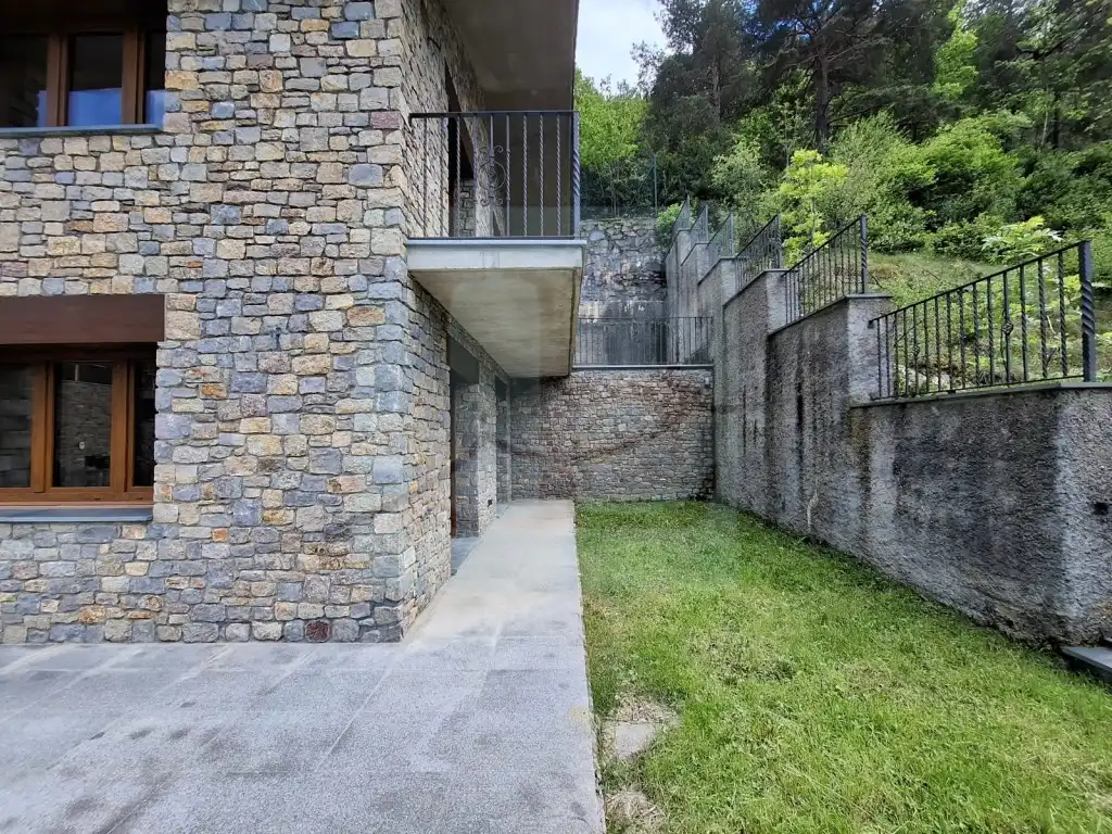 Vista exterior de Casa o chalet en venta en Sant Julià de Lòria