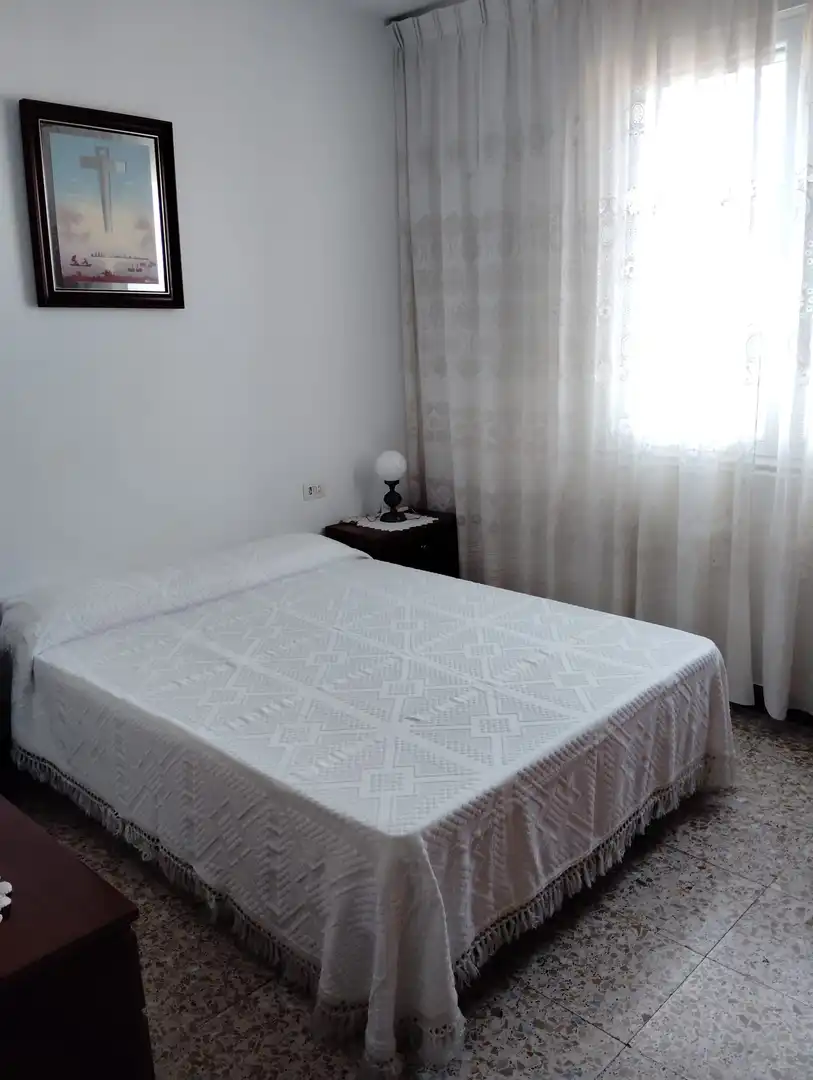 Dormitori de Casa o xalet en venda en Noia amb Terrassa i Moblat