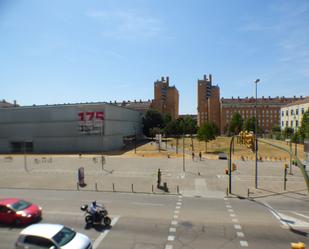 Vista exterior de Pis de lloguer en Girona Capital amb Aire condicionat i Terrassa