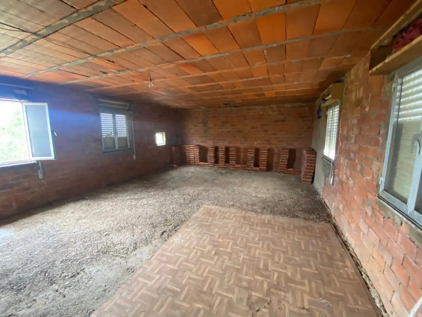 Finca rústica en venda en Carrizo amb Jardí privat