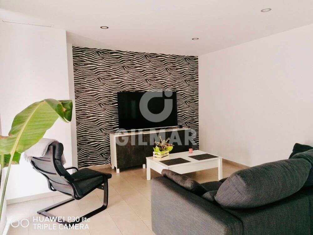 Sala d'estar de Pis de lloguer en  Cádiz Capital amb Aire condicionat, Calefacció i Moblat