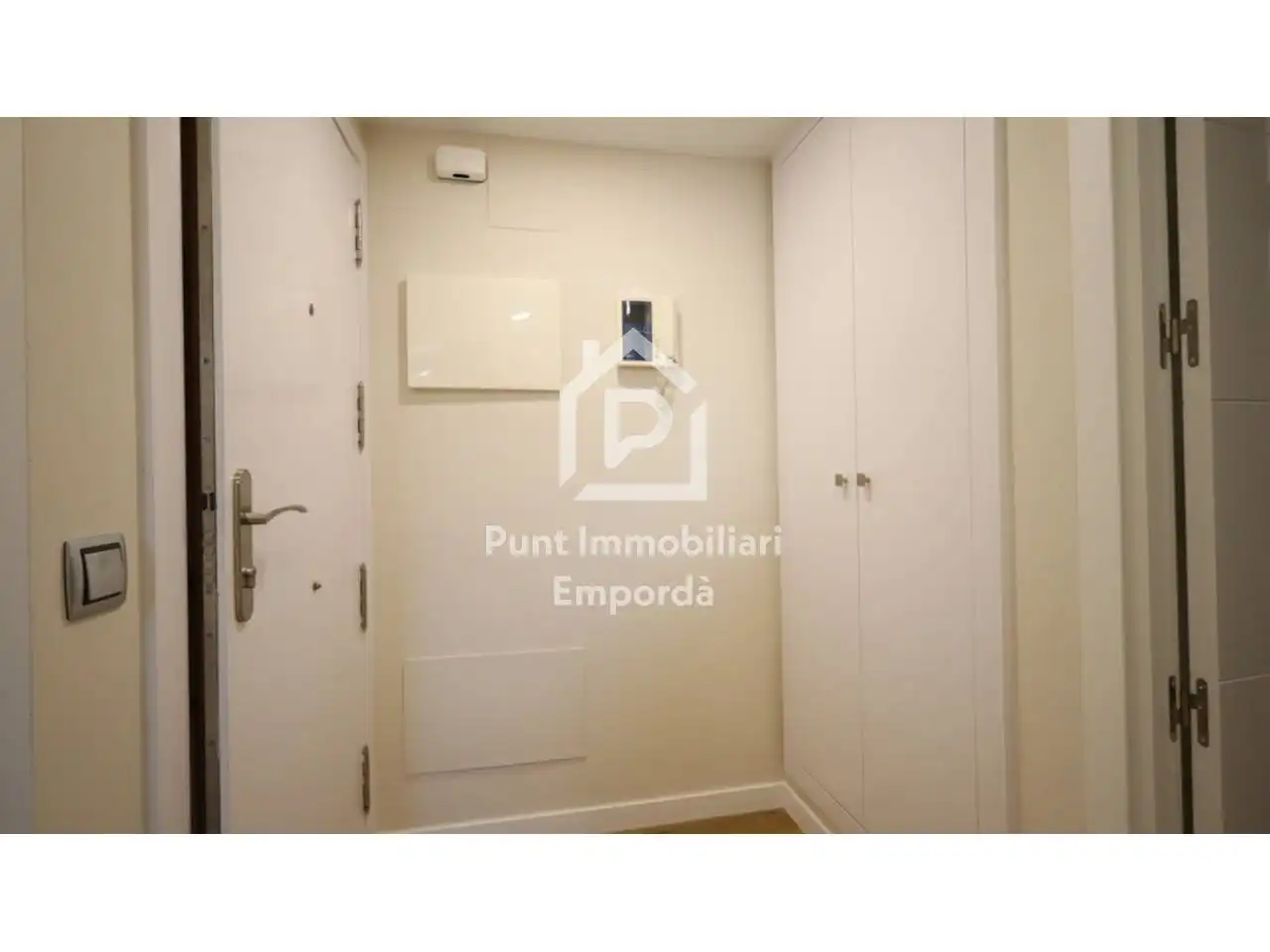Flat for sale in Llançà  with Air Conditioner, Heating and Parquet flooring
