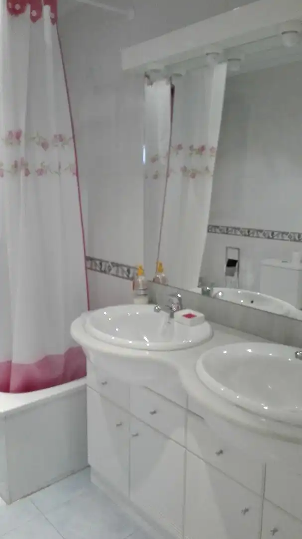 Attic for rent in Calle Luis Sala Balust, Pizarrales