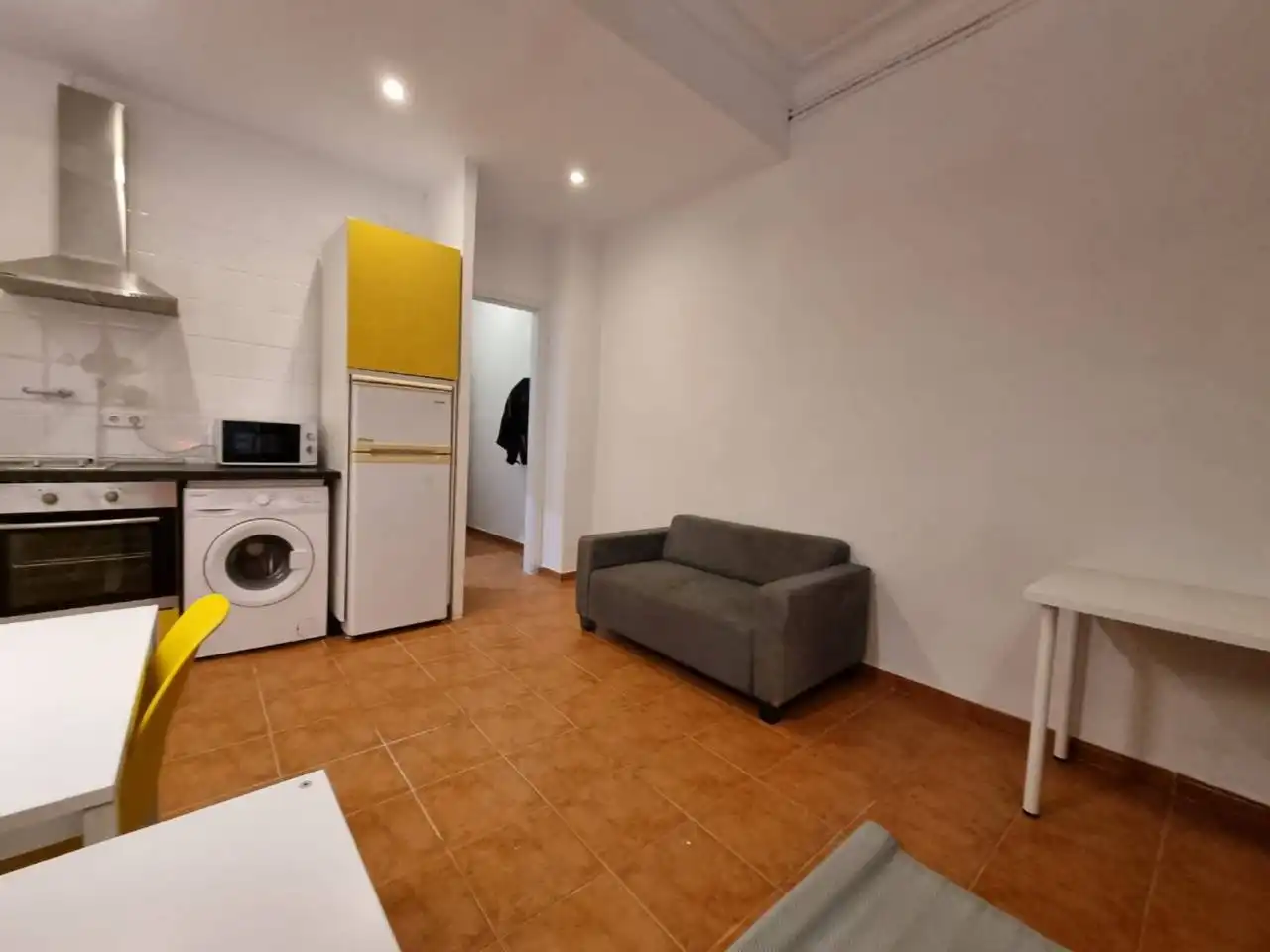 Estudi amb terrassa de lloguer a Calle ferran, imagen 3