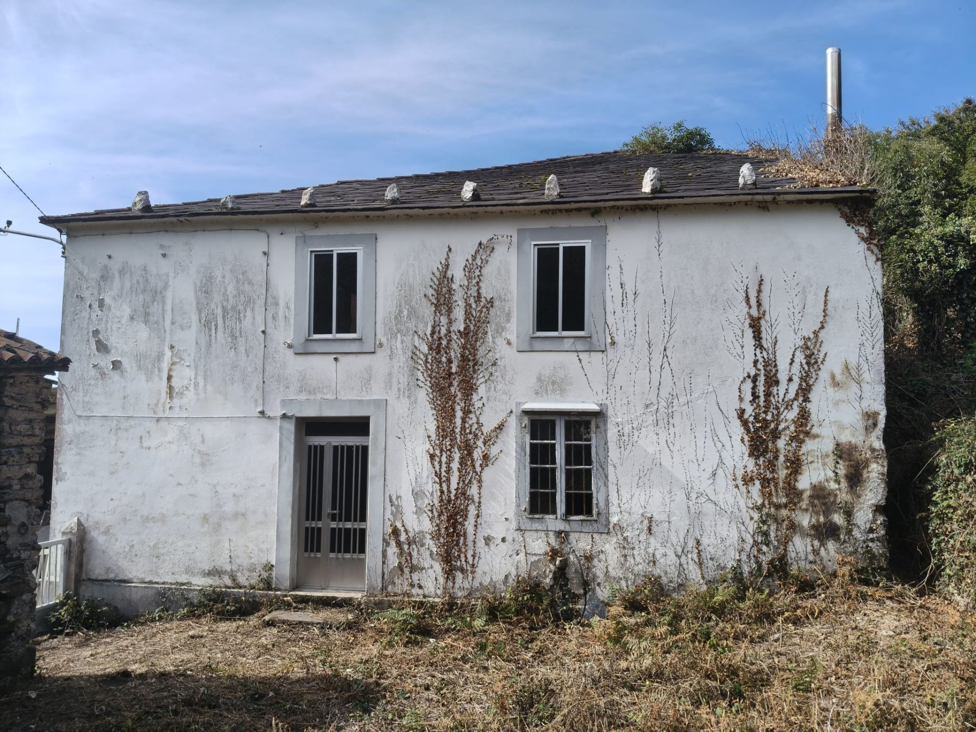 Vista exterior de Finca rústica en venda en Cedeira amb Jardí privat