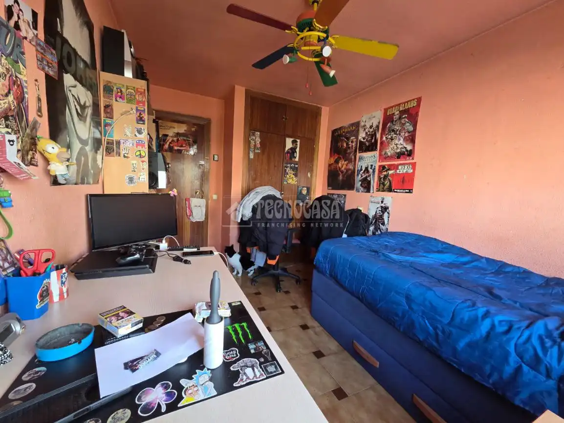 Bedroom of Detached homes for sale in Velilla de San Antonio  with Heating, Private garden and Terrace