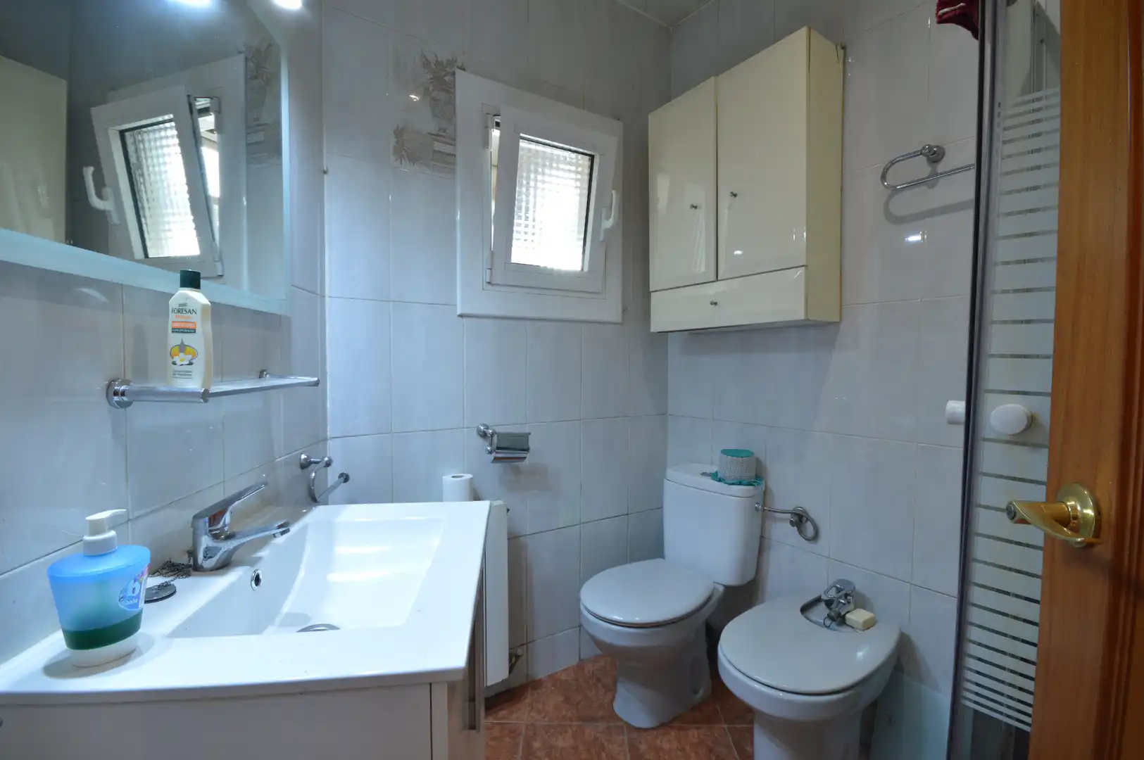 Baño de Piso en venta en Sant Andreu de la Barca con Calefacción, Horno y Balcón
