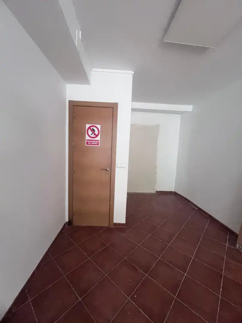 Local comercial de lloguer a Poniente-Sur, imagen 6