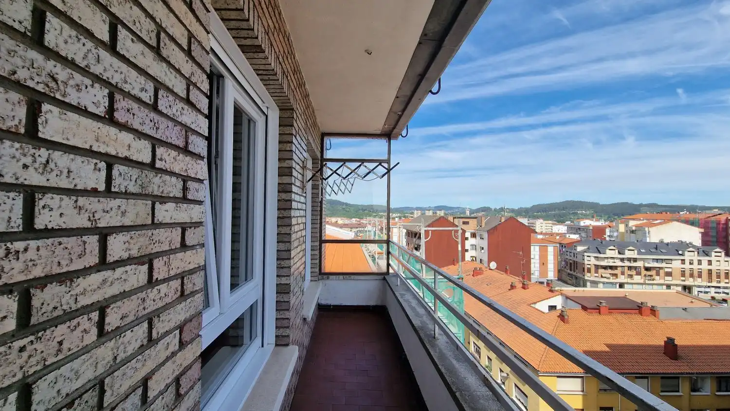 Terraza de Piso en venta en Torrelavega  con Calefacción y Balcón