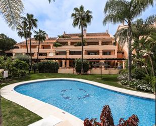 Jardí de Planta baixa en venda en Marbella amb Aire condicionat, Calefacció i Terrassa