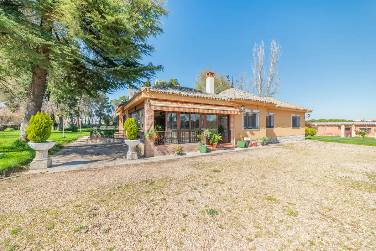 Garden of Country homes for sale in Ciempozuelos  with Private garden, Storage room and Swimming Pool