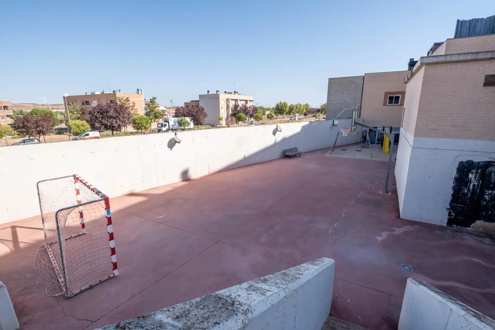 Piso con piscina en venta en Calle de Ramón y Cajal 70, imagen 6