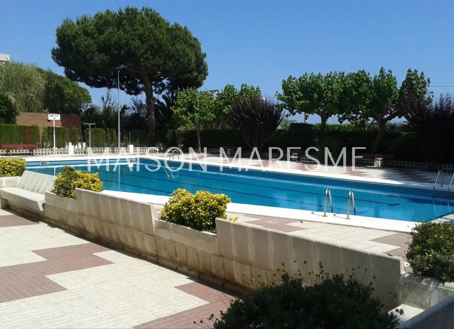 Piscina de Pis en venda en Canet de Mar, Barcelona