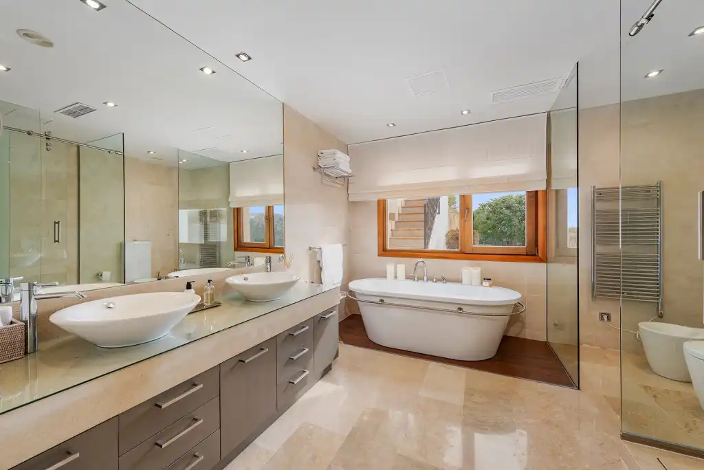 Badezimmer von Haus oder Chalet zur Miete in  Palma de Mallorca mit Klimaanlage, Privatgarten und Terrasse