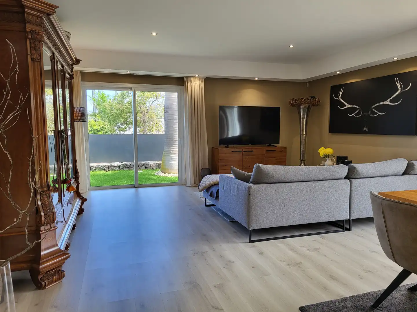 Sala d'estar de Casa o xalet en venda en La Orotava amb Aire condicionat, Terrassa i Traster