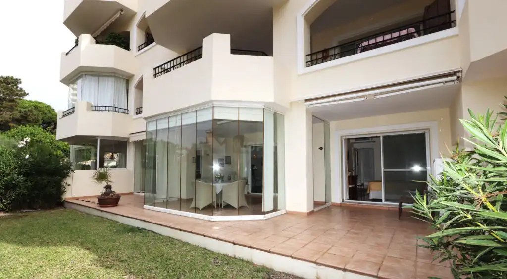 Apartament amb piscina en venda a Elviria - Cabopino