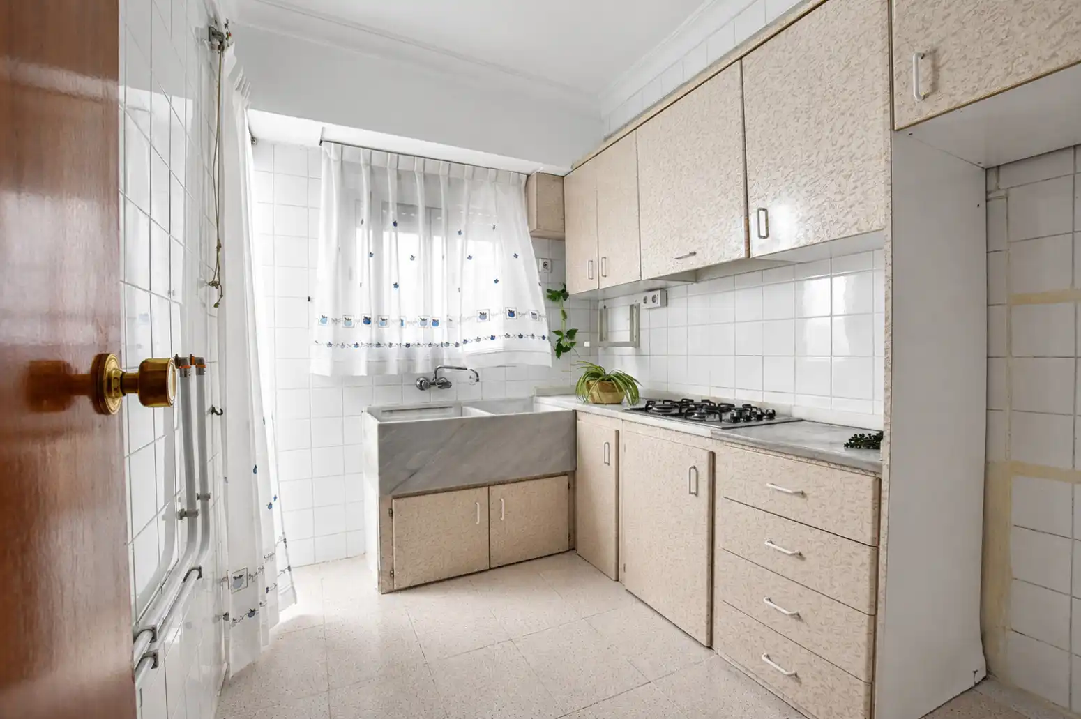 Cocina de Piso en venta en Rafelbuñol / Rafelbunyol con Balcón
