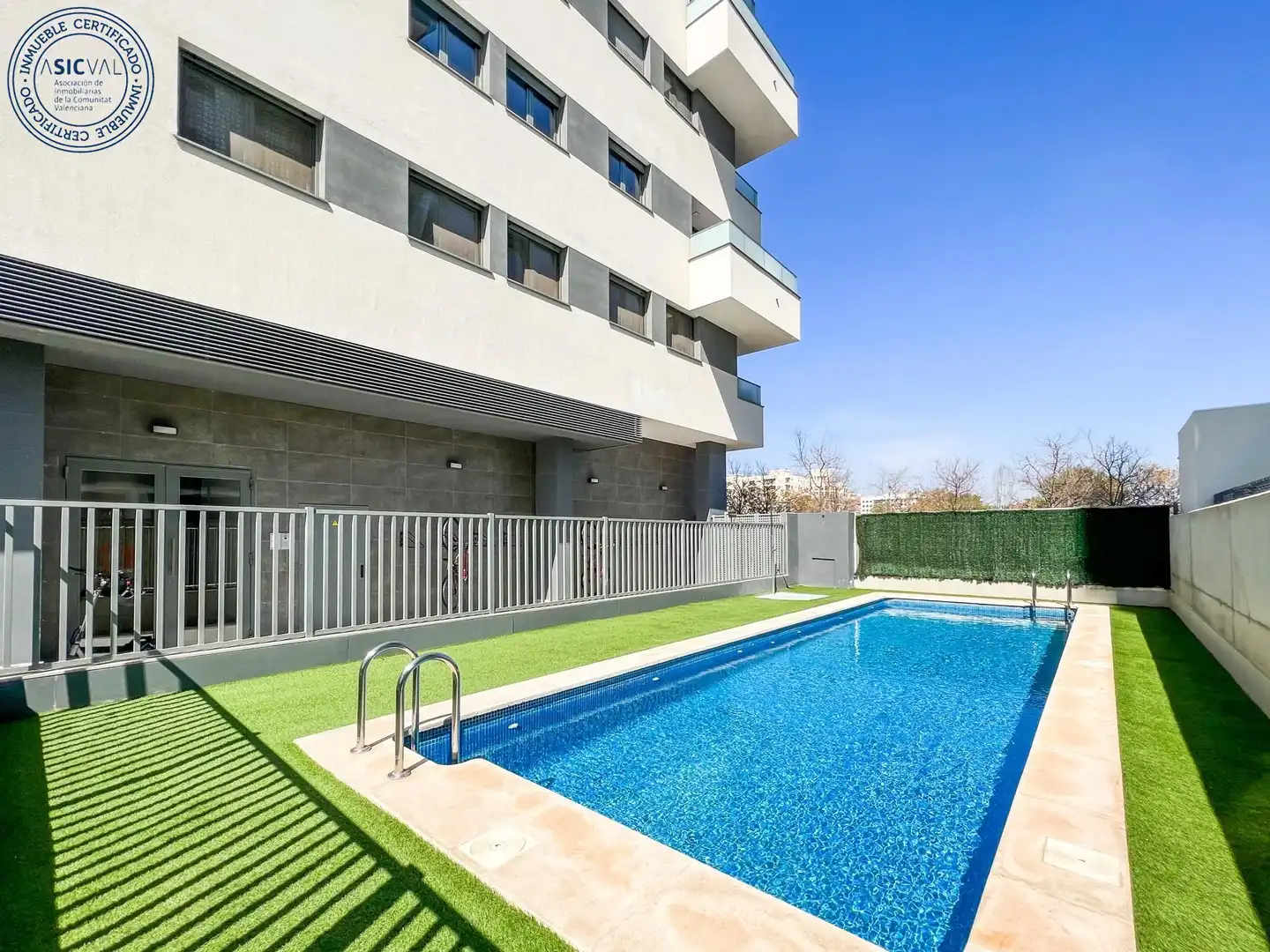 Piscina de Piso de alquiler en  Valencia Capital con Aire acondicionado, Terraza y Trastero