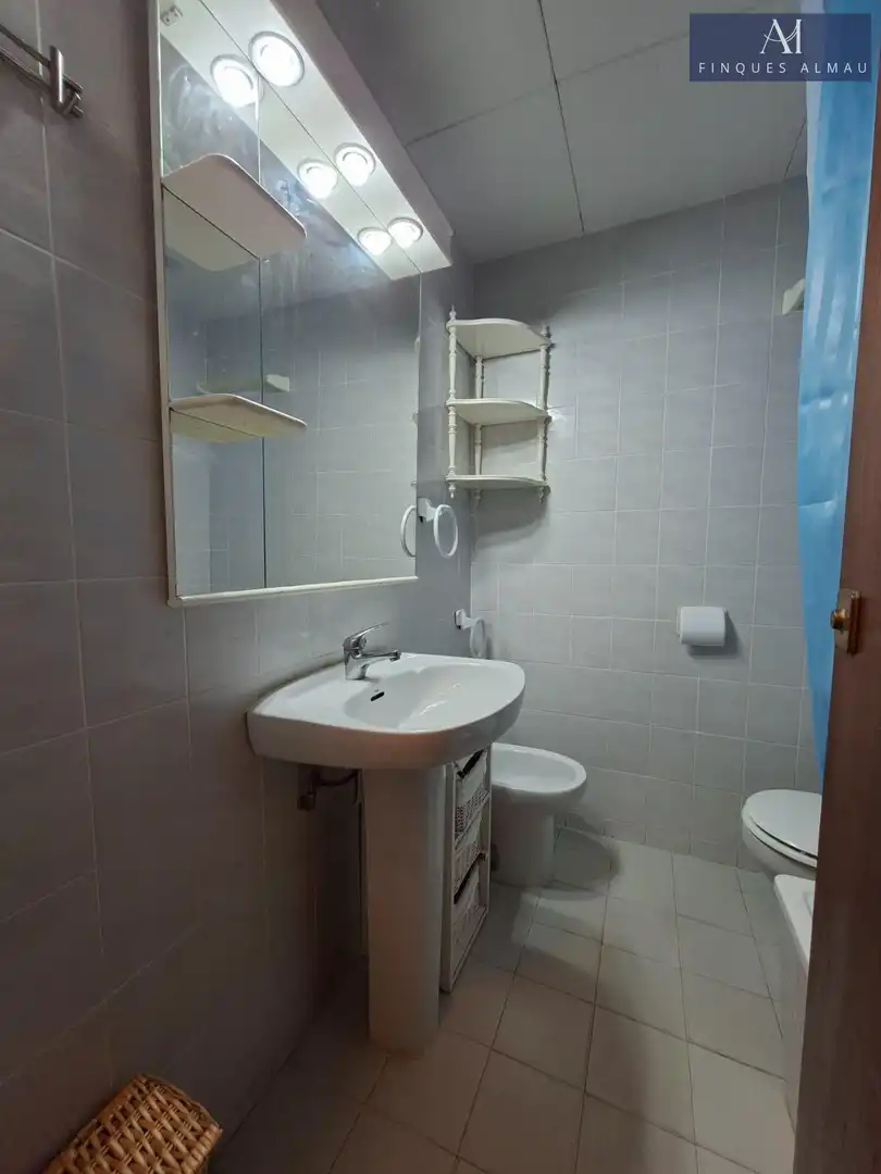 Bathroom of Flat for sale in Sant Pere de Ribes  with Terrace, Storage room and Furnished