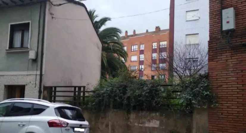 Außenansicht von Residential zum Verkauf in Gijón 