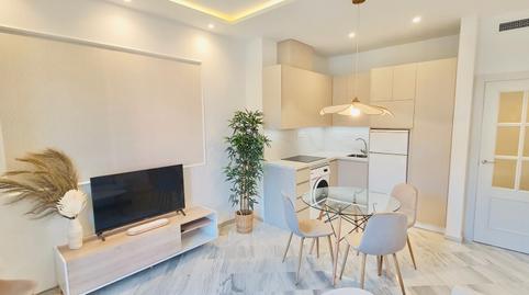 Foto 2 de Piso de alquiler en Calle Gran Vía de Colón, Centro - Sagrario, Granada