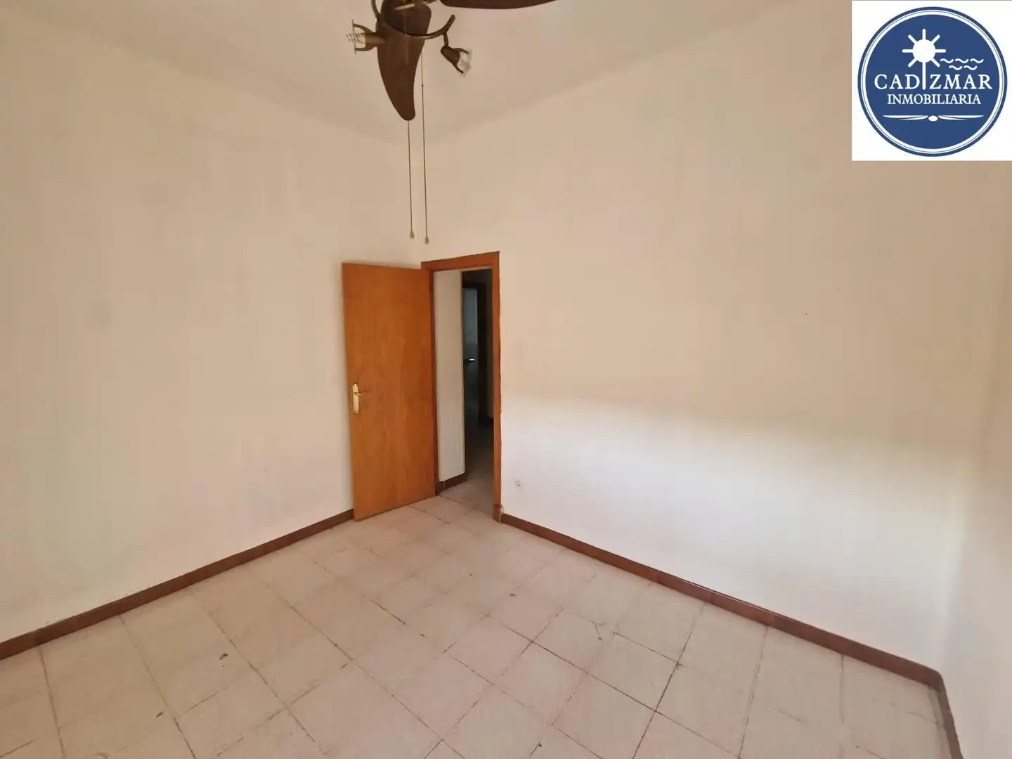 Bedroom of Ground floor for sale in Cádiz  with Storage room, Balcony and Alarm