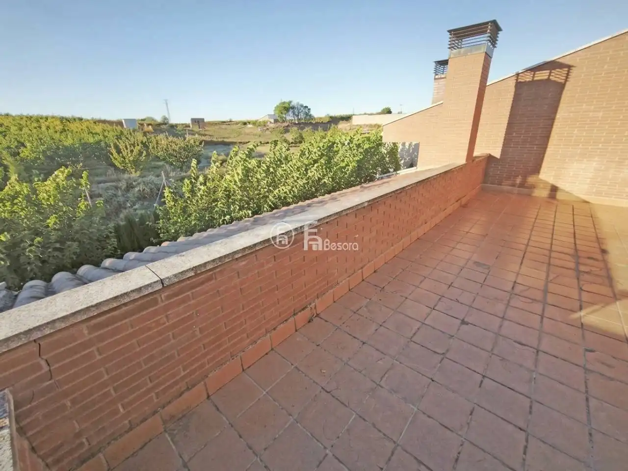 Casa aparellada amb jardí en venda a Avenida Lluís Companys, imagen 39