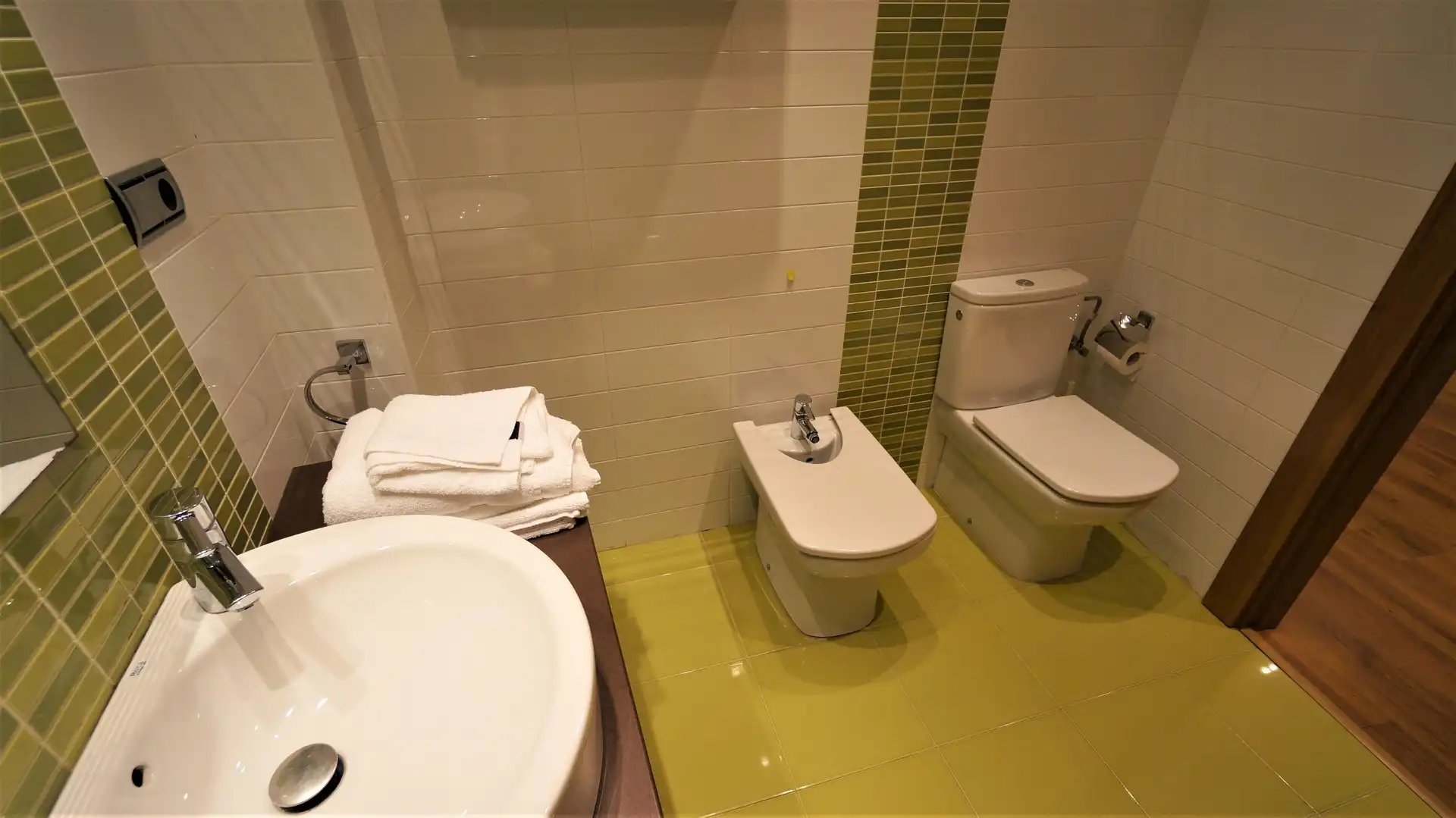 Baño de Apartamento de alquiler en Salamanca con Aire acondicionado, Calefacción y Parquet