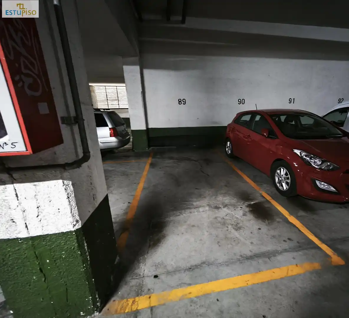 Parkplatz von Wohnung zum Verkauf in Vitoria - Gasteiz mit Heizung, Abstellraum und Möbliert