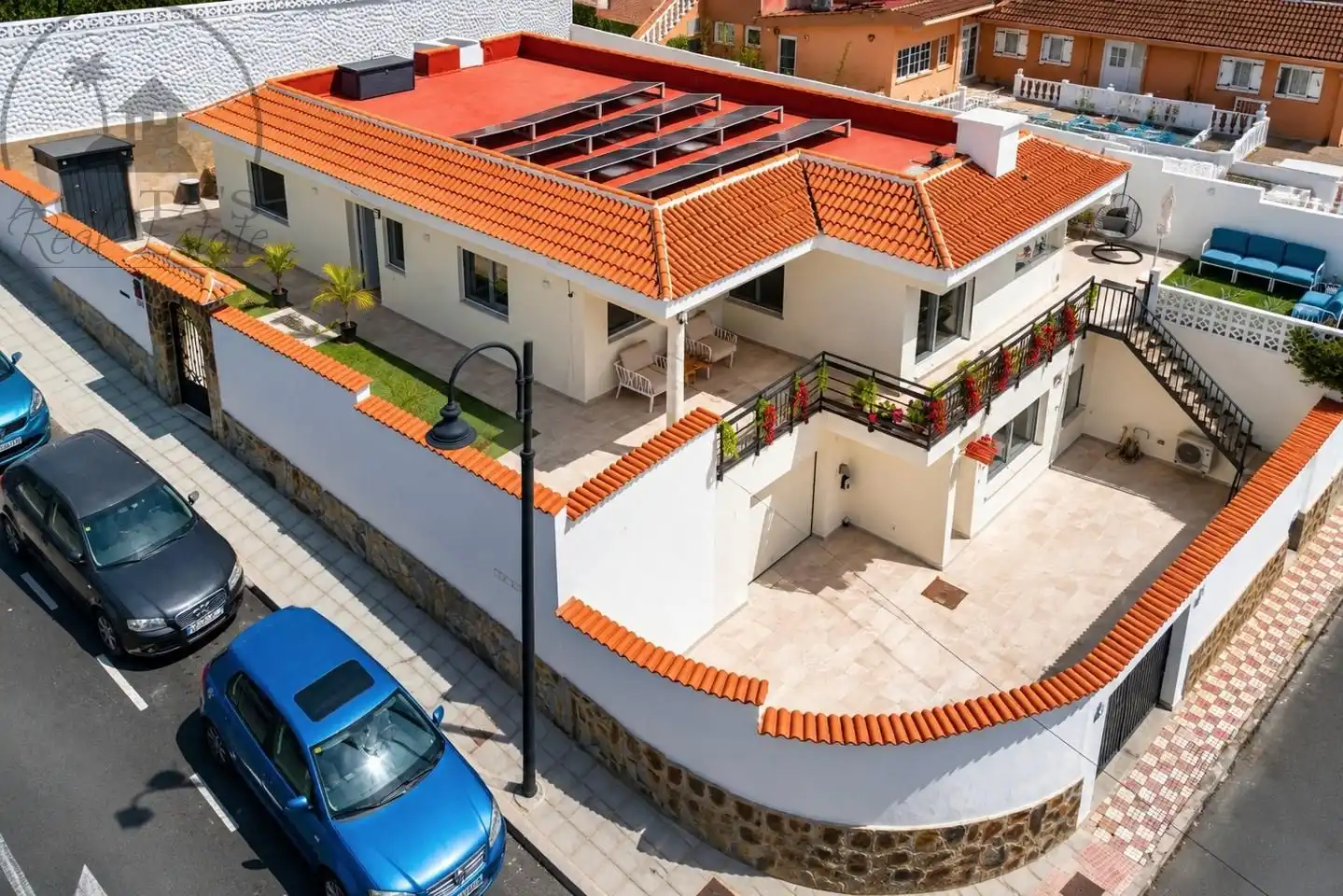 Vista exterior de Casa o chalet en venta en Los Realejos con Aire acondicionado, Jardín privado y Terraza