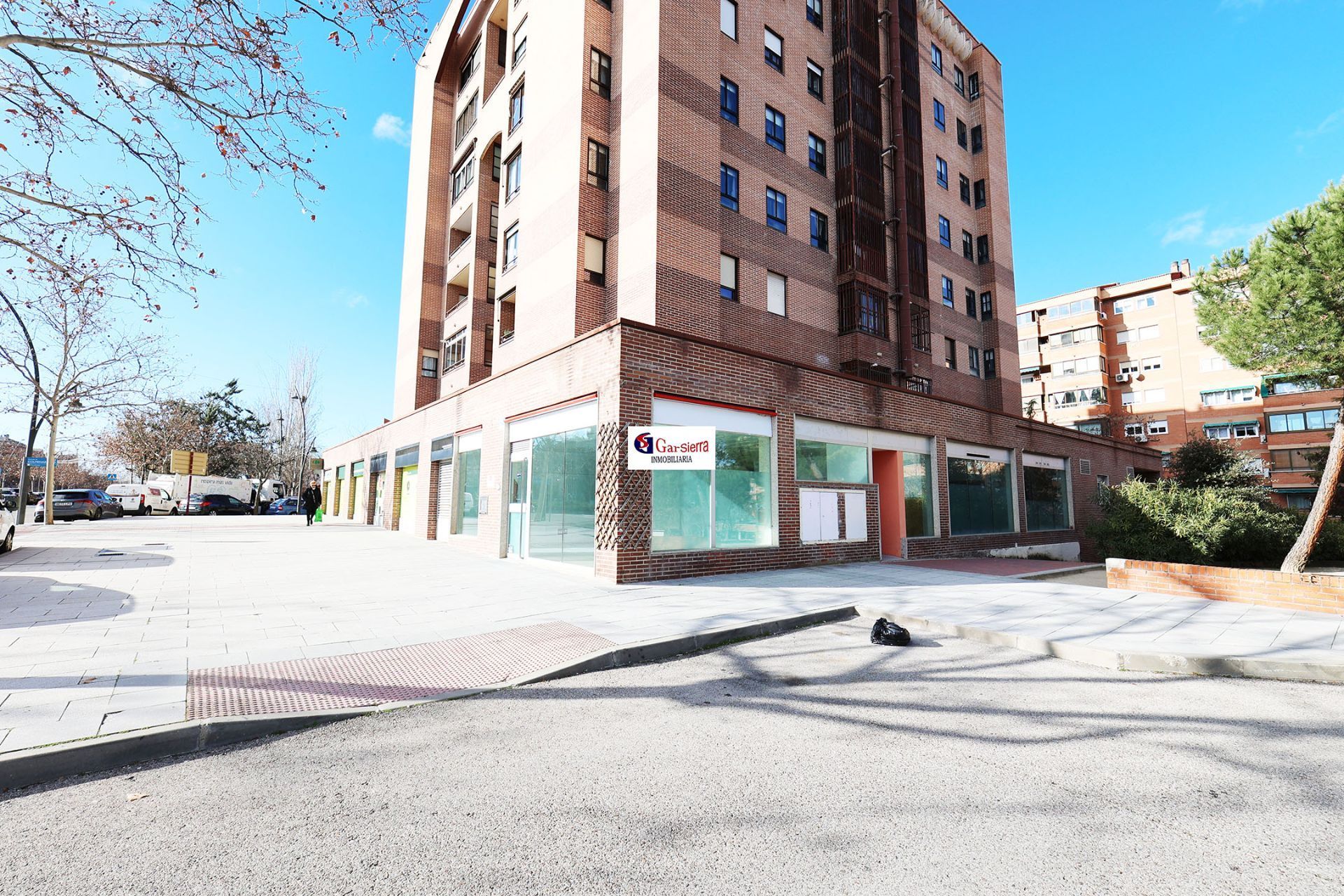 Vista exterior de Local en venda en Tres Cantos