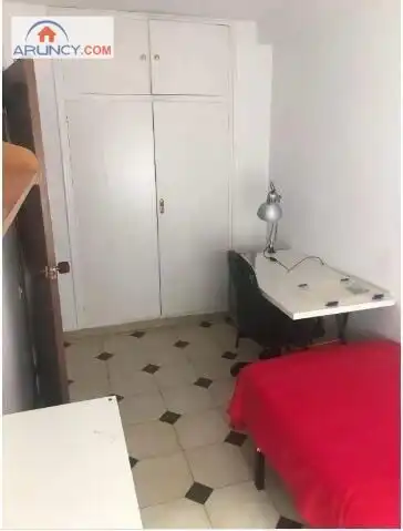Habitación de Piso de alquiler en Sevilla con Aire acondicionado, Calefacción y Amueblado