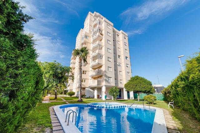 Piso en Venta en Calle Joven Pura, 69 en Nueva Torrevieja