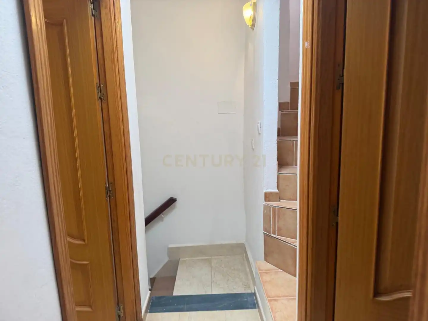 Casa adosada en venda en Otívar amb Traster i Rentadora
