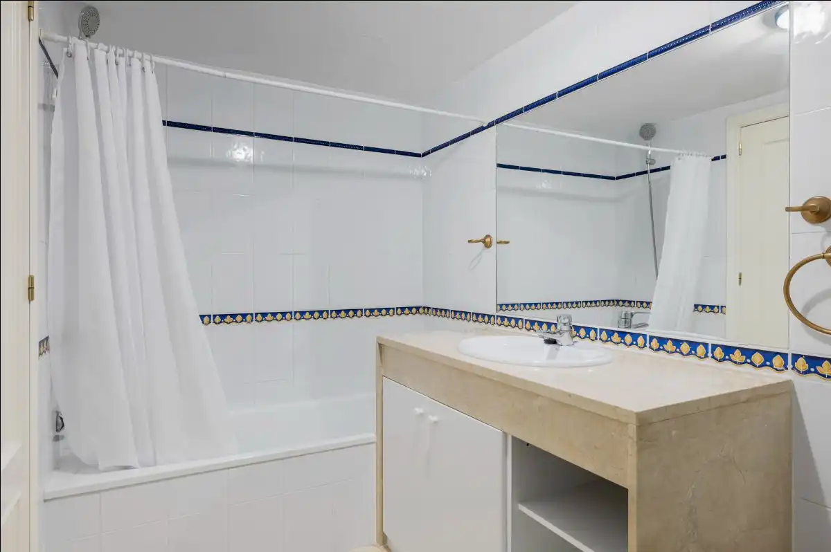 Apartament amb piscina en venda a Torrequebrada, imagen 5