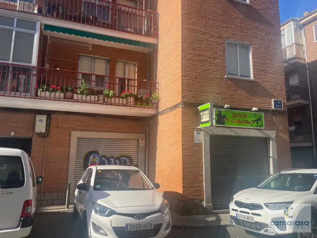 Locale commerciale in vendita a Calle Toboso 4