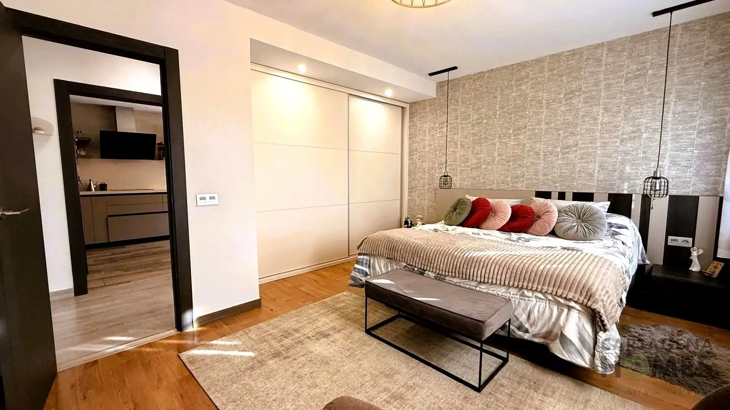 Habitación de Casa adosada en venta en Cartagena con Aire acondicionado, Jardín privado y Parquet