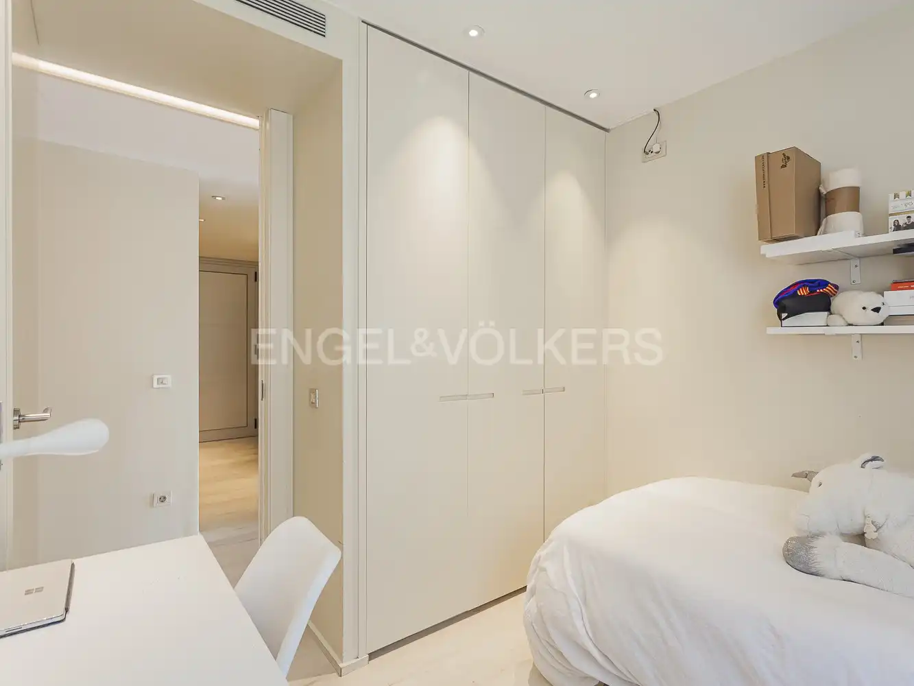 Bedroom of Houses for sale in Sant Cugat del Vallès  with Air Conditioner, Heating and Private garden