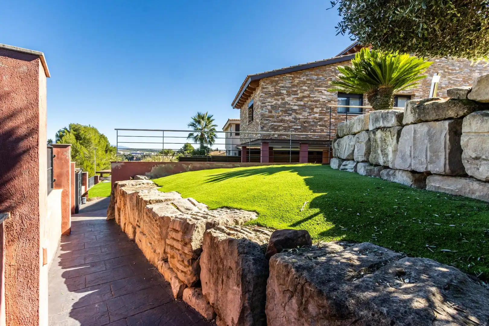 Casa con piscina en venta en Can Font - Ca n'Avellaneda, imagen 2