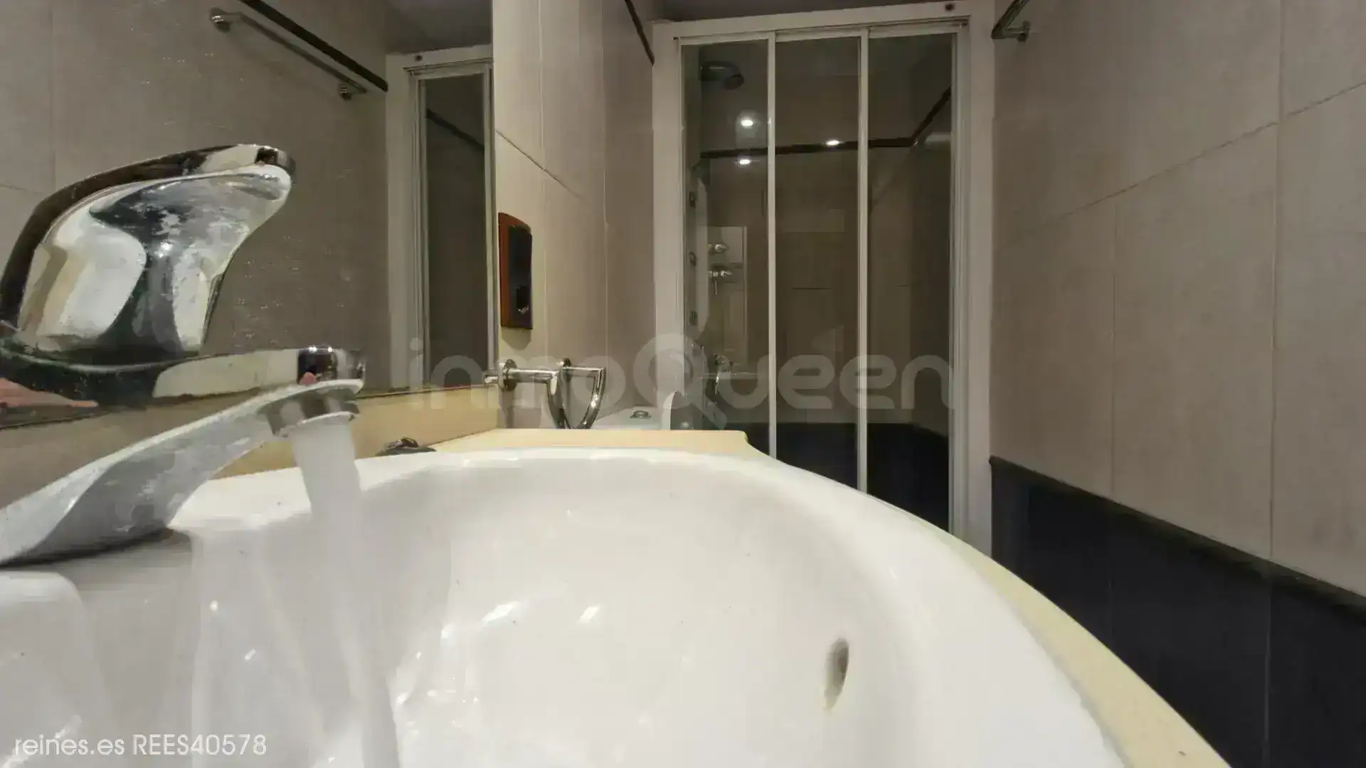Bathroom of Houses for sale in Siero  with Air Conditioner, Heating and Terrace