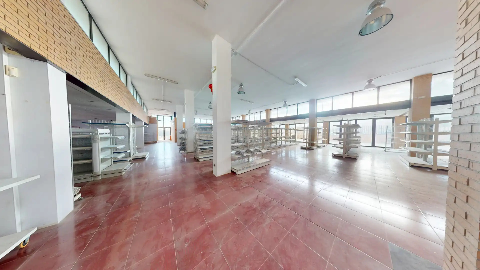Fabrikhallen zum Verkauf in San Vicente del Raspeig / Sant Vicent del Raspeig mit Alarm