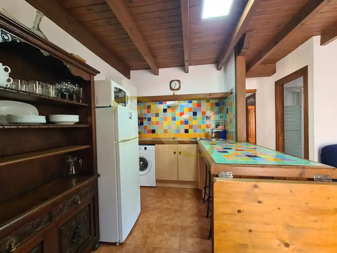 Cuina de Casa o xalet en venda en Peñamellera Alta amb Calefacció, Jardí privat i Terrassa