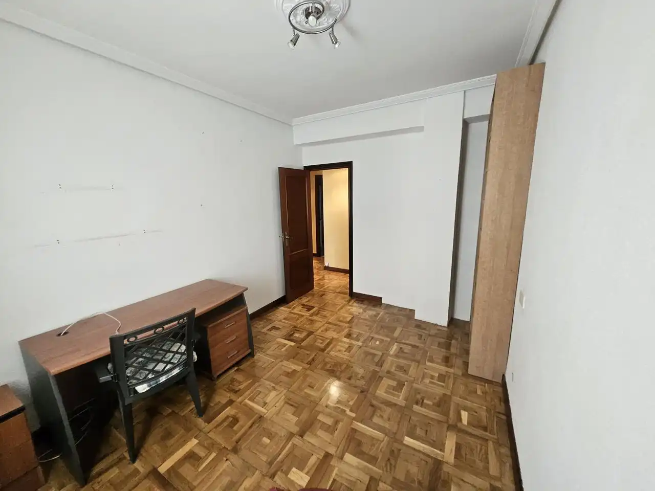 Habitación de Piso en venta en Burlada / Burlata con Calefacción, Parquet y Balcón
